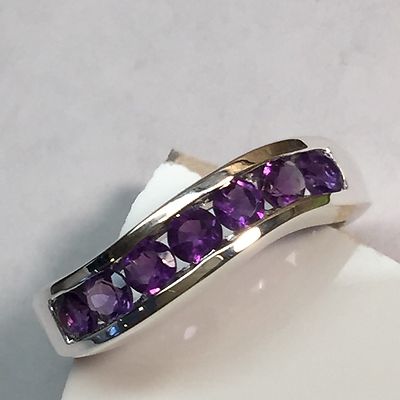 Amethyst Ring Guide: Spiritual Elegance & Deep Meaning