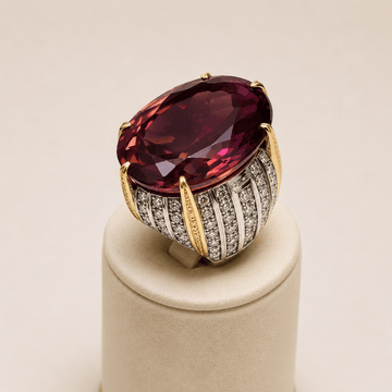 22ct Gold Geometric Circle Ring