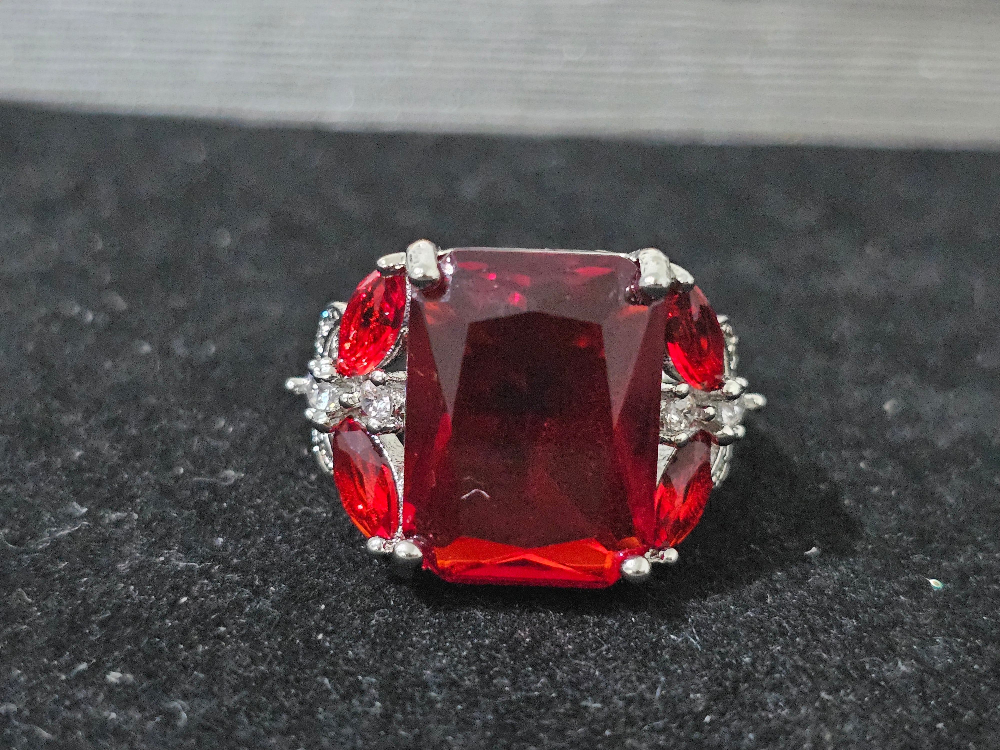 Red Gemstone & Crystal Ring – 18K White Gold Plated