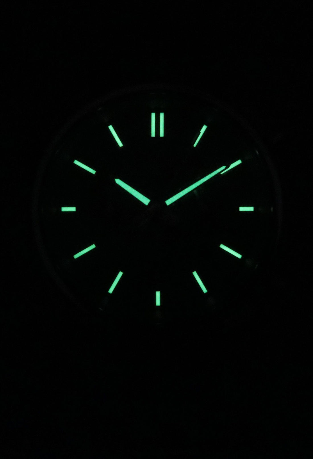 Casio Edifice Standard Analog Chronograph Stainless Steel Green Dial Quartz EFV-650D-3A 100M Men's Watch