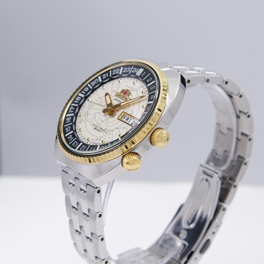 Orient World Map Revival Stainless Steel Automatic Diver's RA-AA0E01S19B 200M Men's Watch