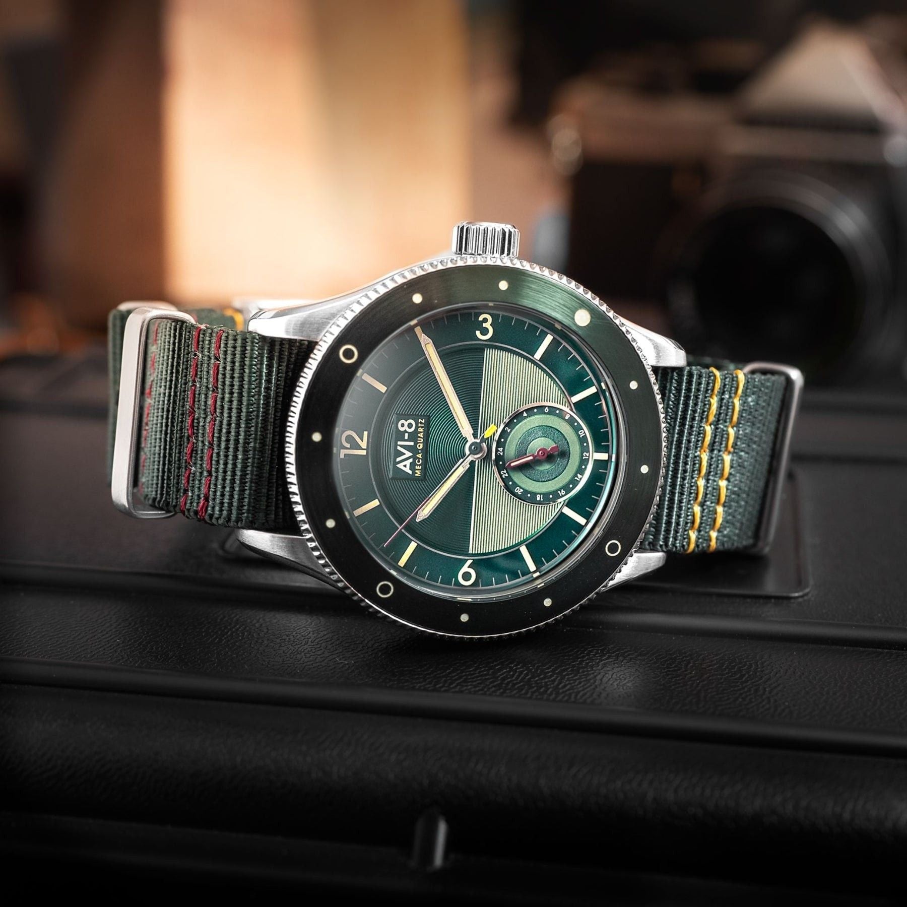 AVI - 8 Flyboy Airmaster Sector Meca - Quartz Vert Green Nylon Strap Green Dial AV - 4112 - 02 Men's Watch - Prestige Stones