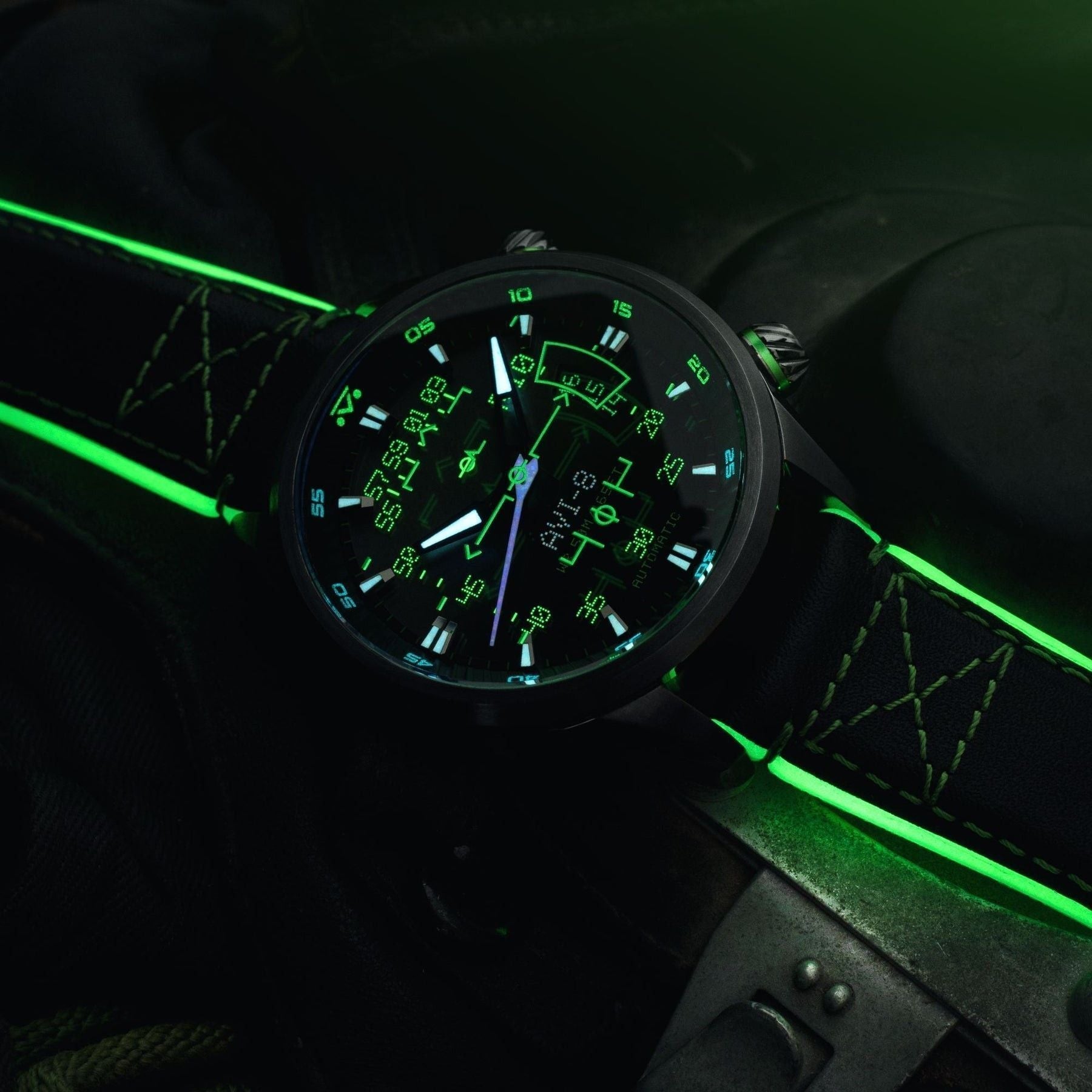 AVI - 8 Hawker Harrier HUD Leather Strap Gradient Black Dial Automatic AV - 4117 - 02 Men's Watch - Prestige Stones