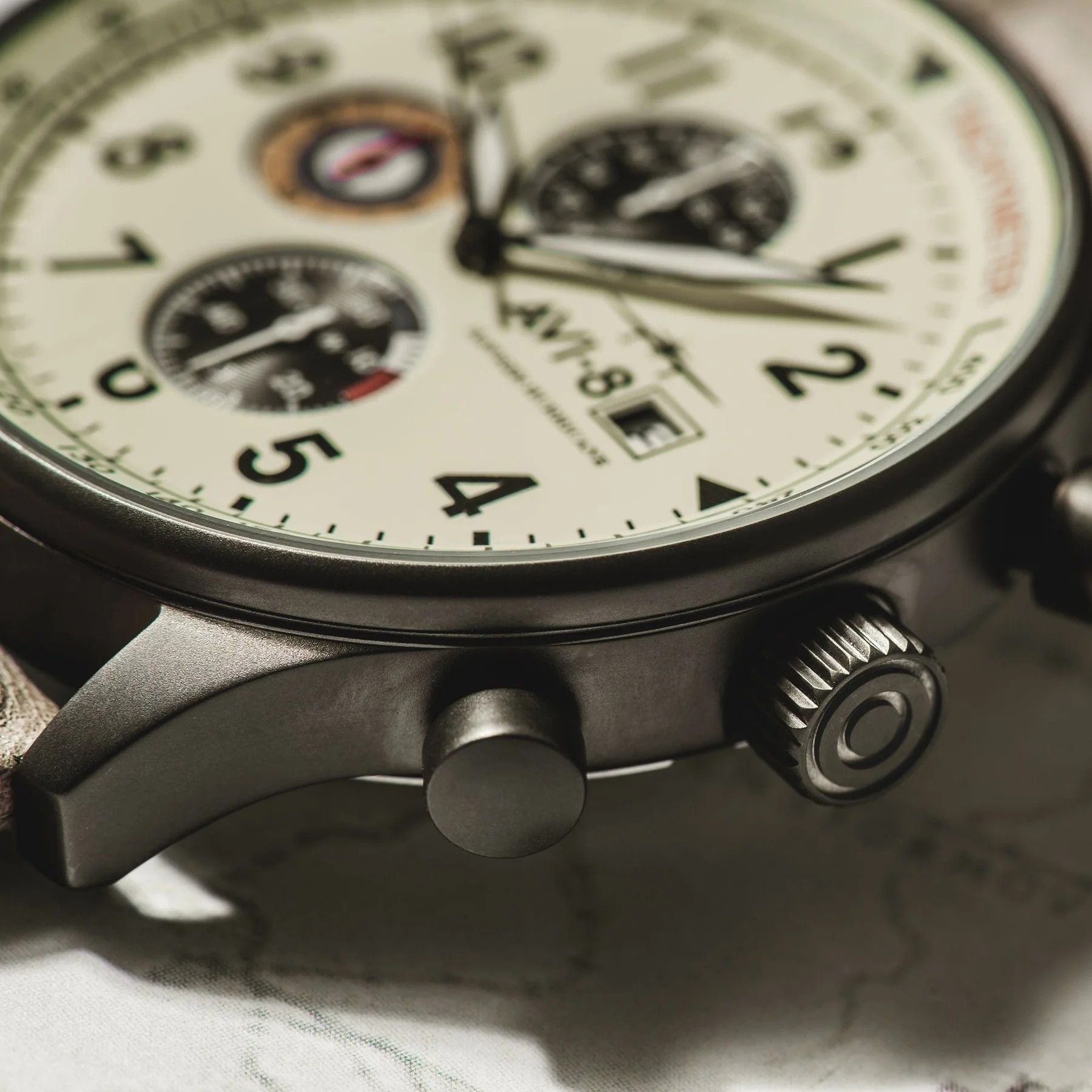 AVI - 8 Hawker Hurricane Classic Chronograph Cream Beige Dial Quartz AV - 4011 - 0C Men's Watch - Prestige Stones