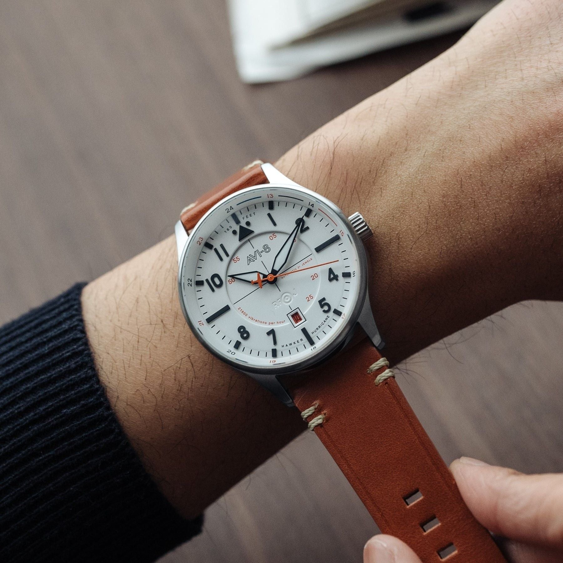 AVI - 8 Hawker Hurricane Kent Newton White Dial Automatic AV - 4094 - 01 Men's Watch - Prestige Stones
