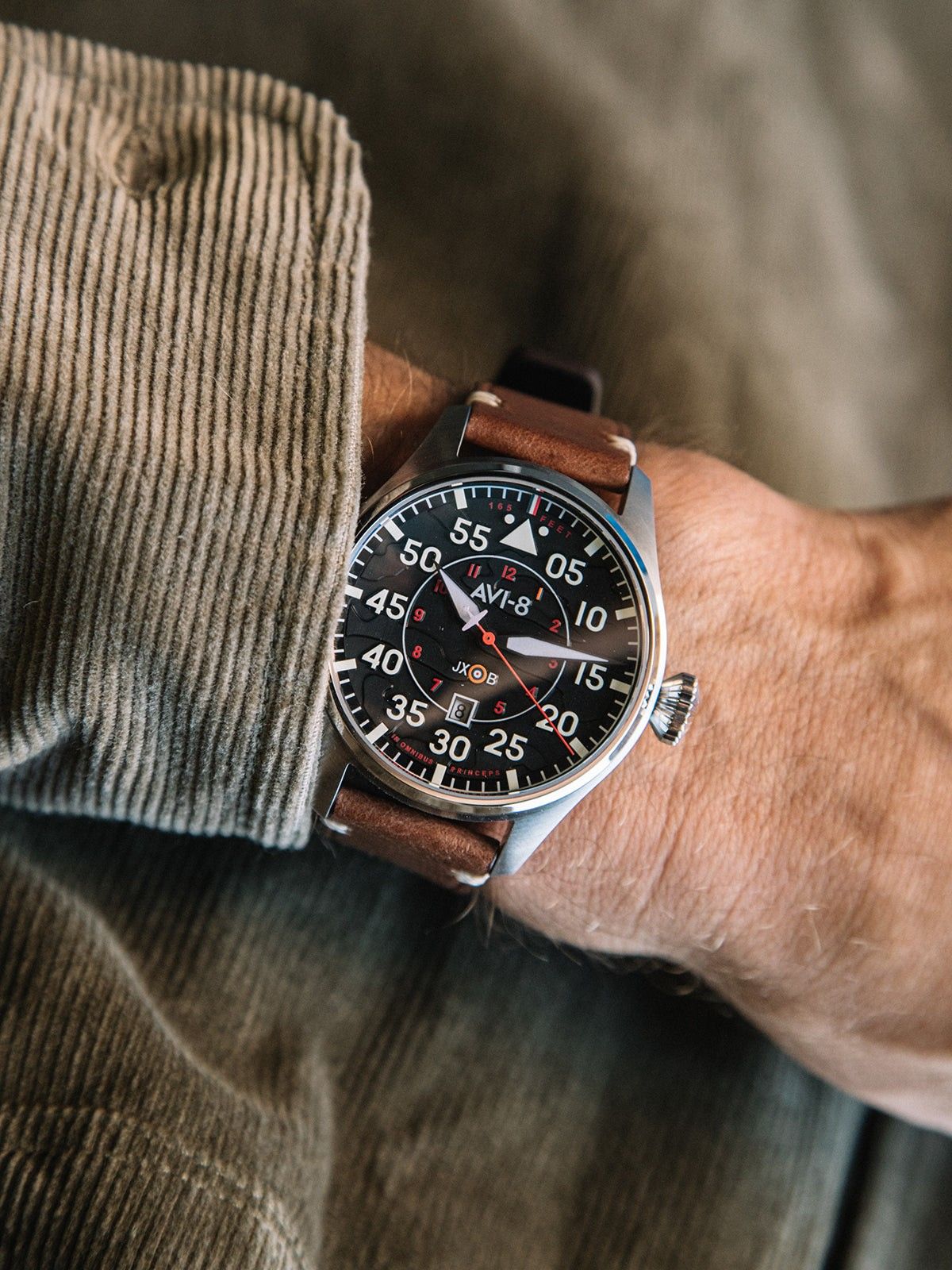 AVI - 8 Hawker Hurricane Wittering Clowes Pilot Automatic AV - 4097 - 01 Men's Watches - Prestige Stones