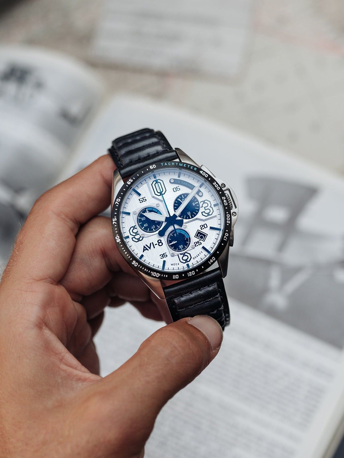 AVI - 8 P - 51 Mustang Command Pilot Blakeslee Chronograph Quartz AV - 4077 - 01 Men's Watch - Prestige Stones