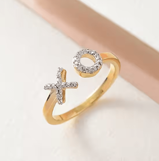diamond hug and kiss ring in sterling silver with 18k yellow gold vermeil and 4 single-cut diamonds