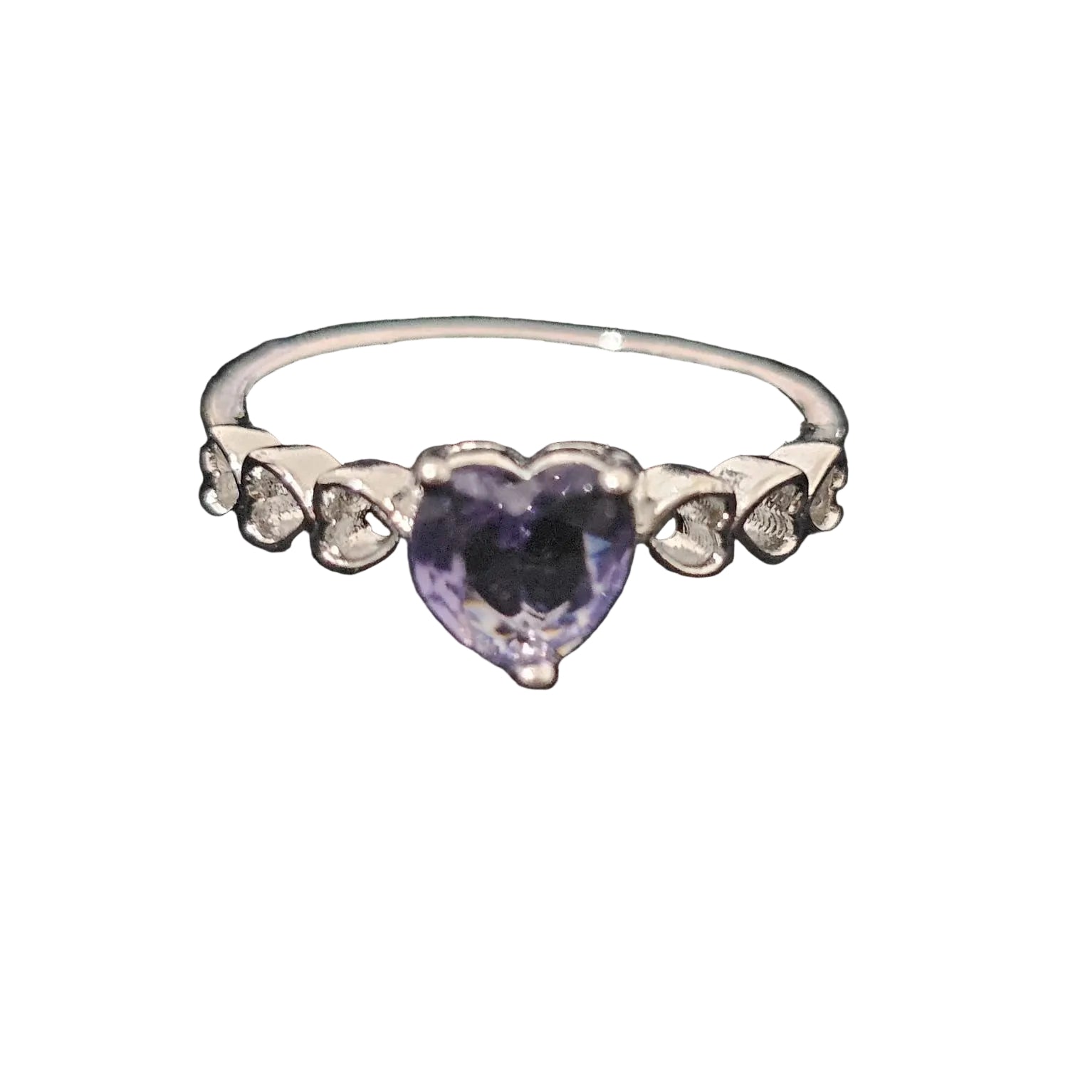 Purple heart-shaped ring, elegant design in size US 6, hypoallergenic material for formal occasions