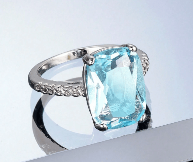 Ocean blue cubic zirconia ring – elegant, sparkling, and perfect for casual or special occasions