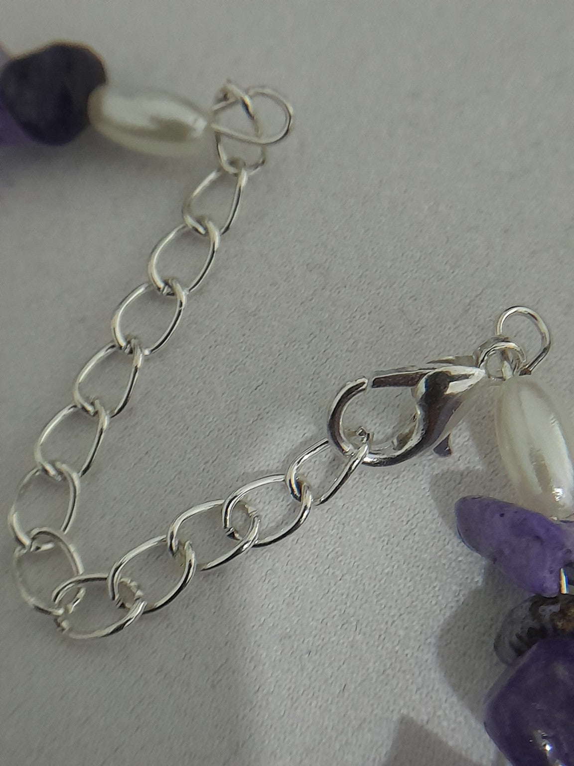 Purple Gemstone Chip &amp; Pearl Bead Bracelet - Prestige Stones