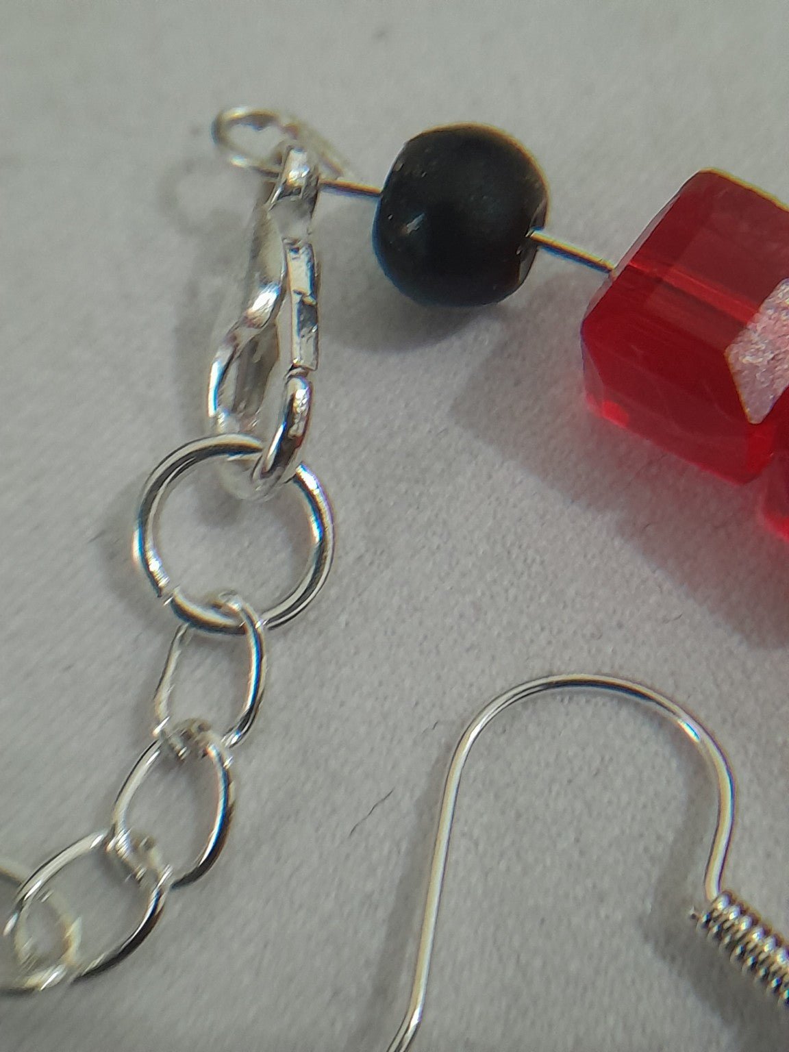 Red & Black Beaded Bracelet and Earring Set - Prestige Stones