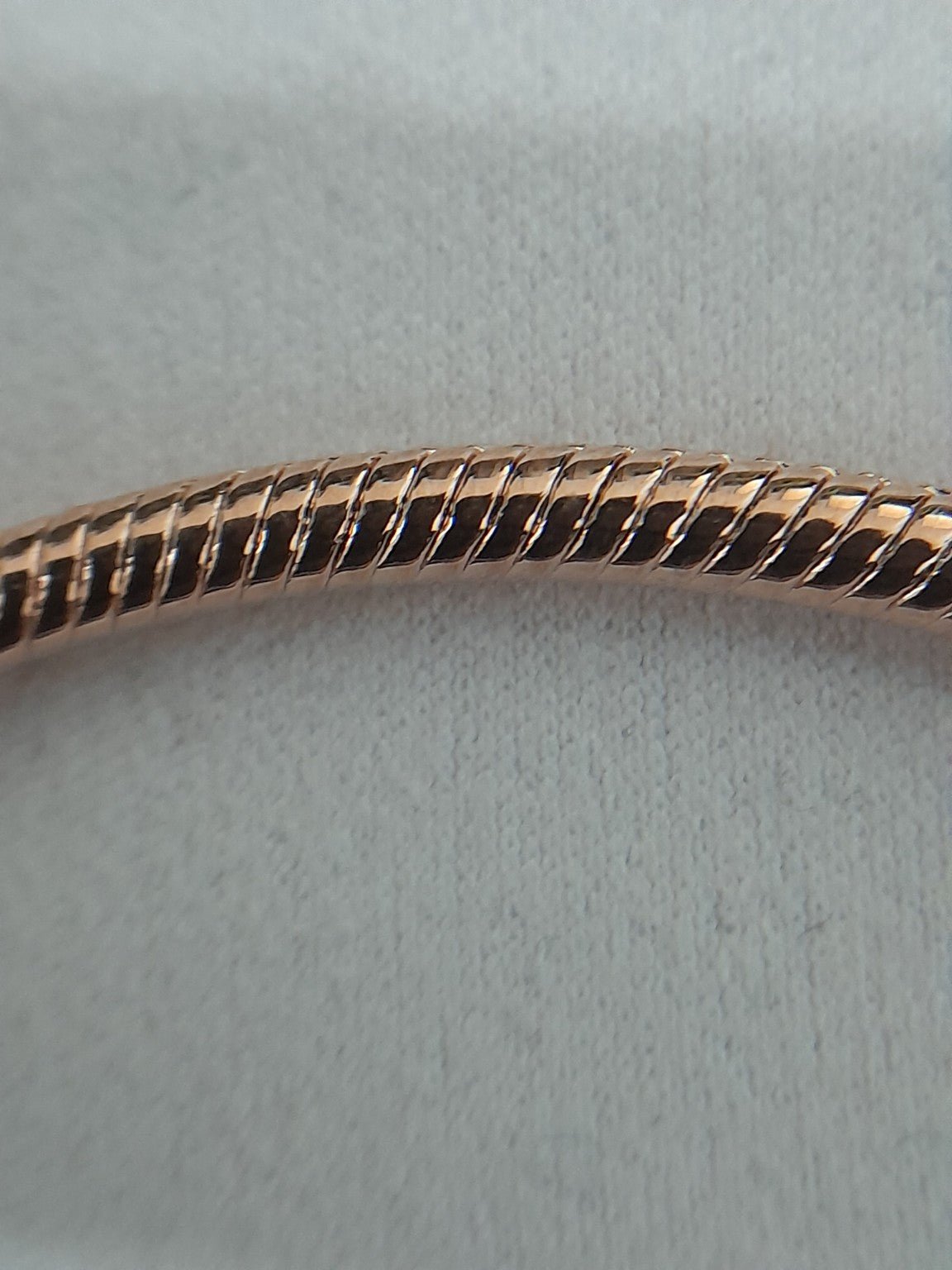 Rose - Gold Plated Pavé Heart Clasp Snake Bracelet - Prestige Stones