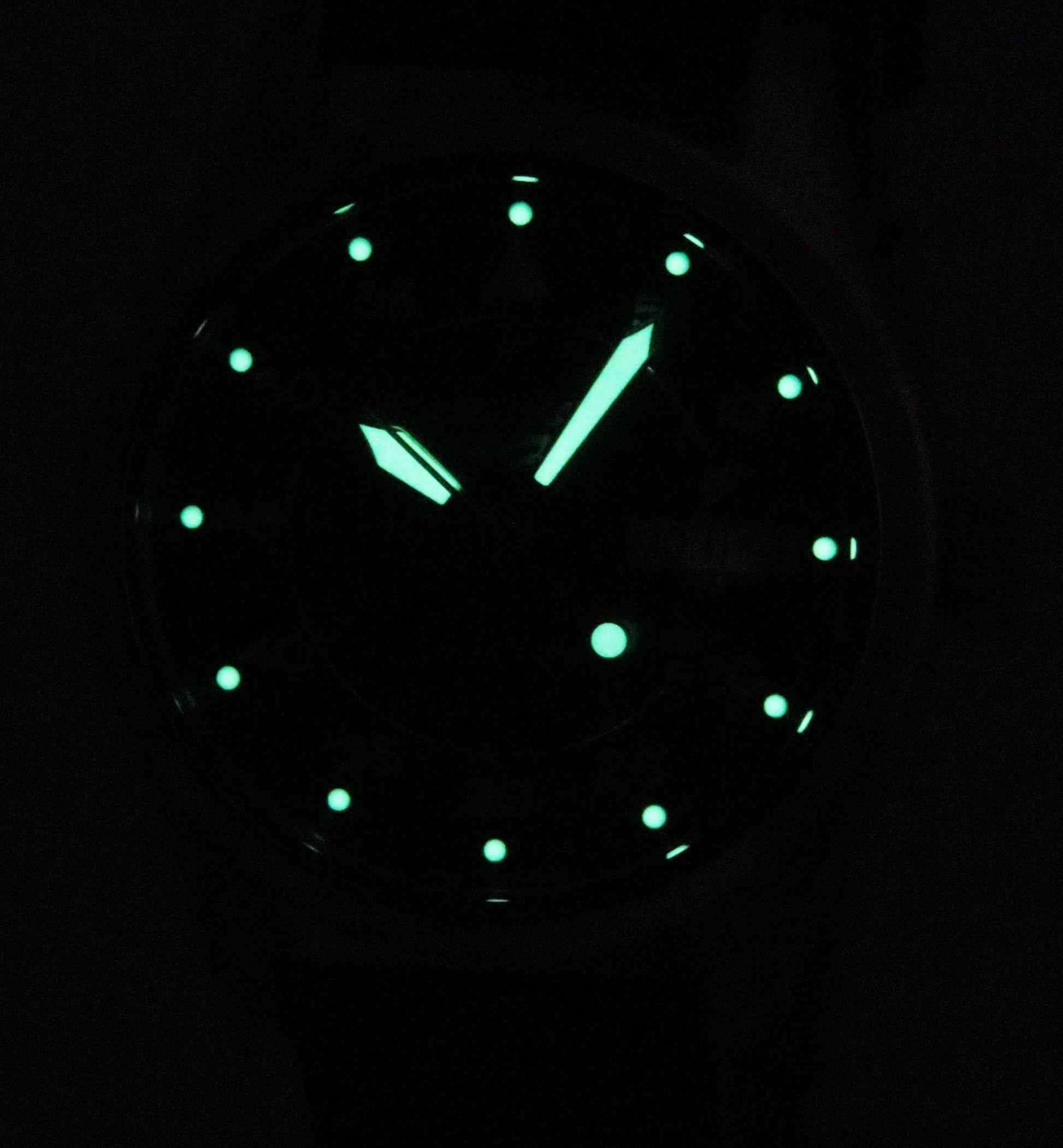 Seiko 5 Sports GMT Kelly Green Flieger Suit Style Leather Strap Automatic SRPJ89K1 100M Men's Watch - Prestige Stones