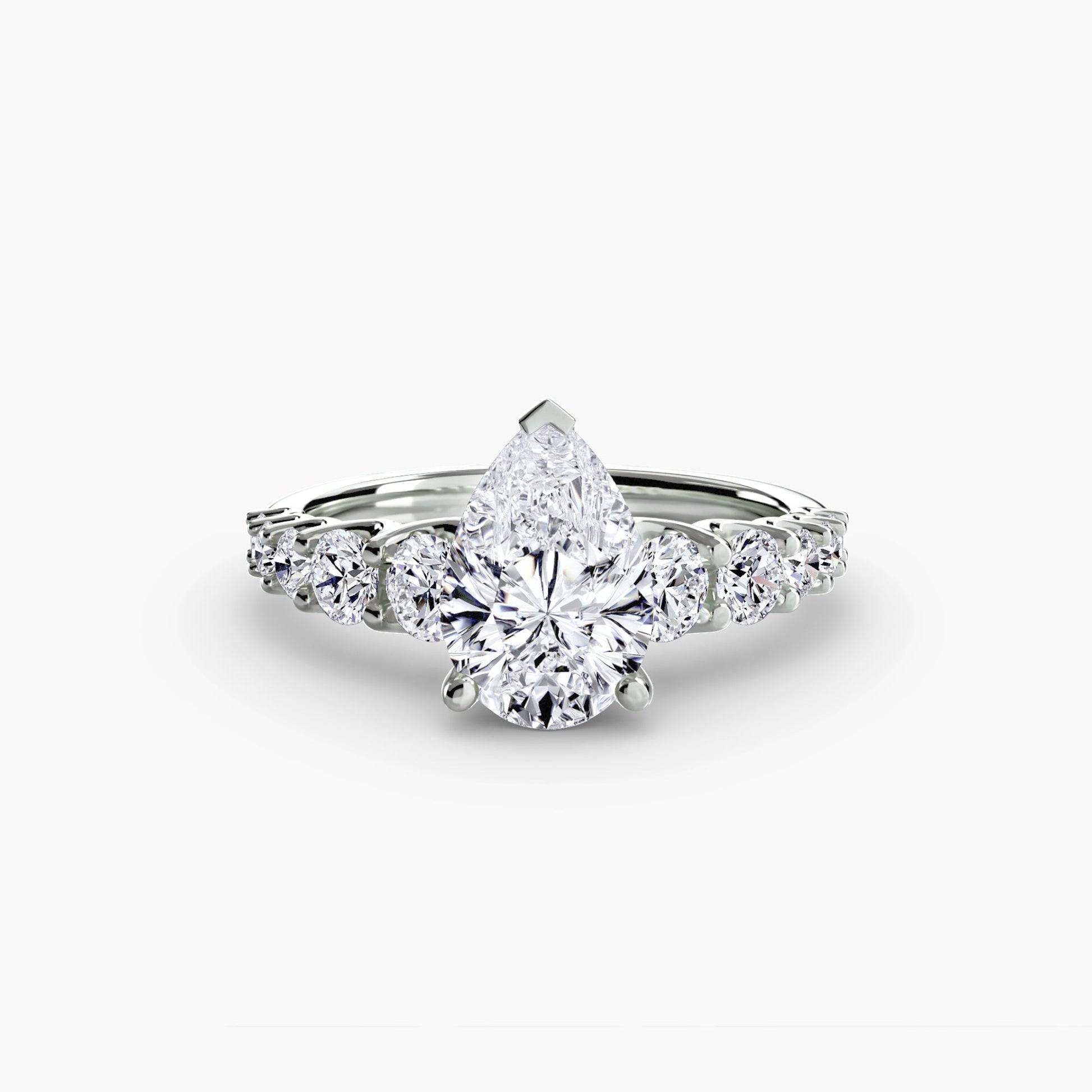The Graduated Accent Ring - Prestige Stones