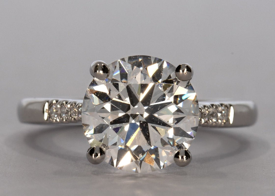 Thea ring in Platinum set with a Round 2.83ctct. D - Perfectly White VVS2 - Diamond. - Prestige Stones