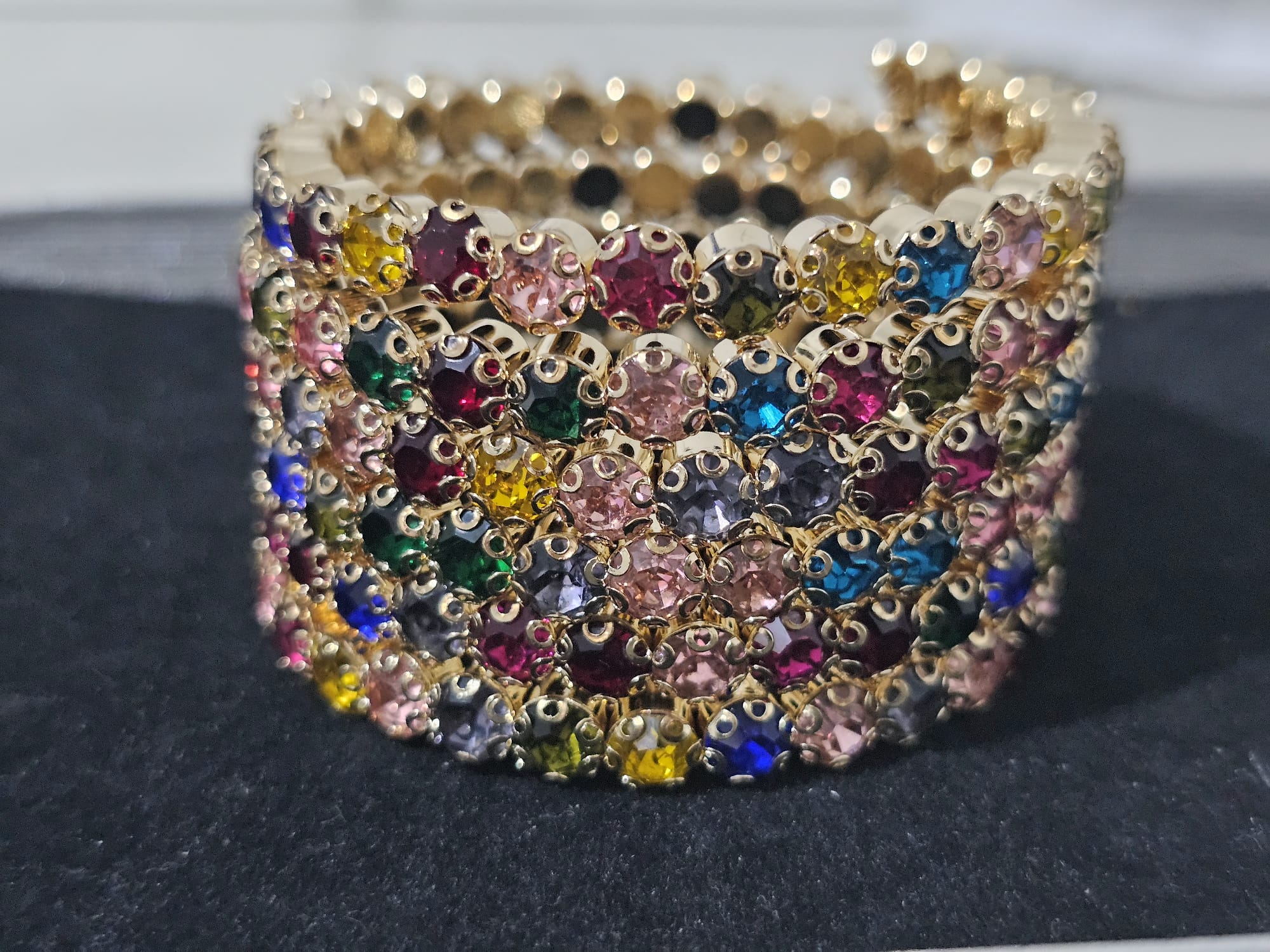 Women's Fashionable Versatile Luxury Crisscross Bracelet – Sparkling Crystal Decor | Elegant Gift - Prestige Stones